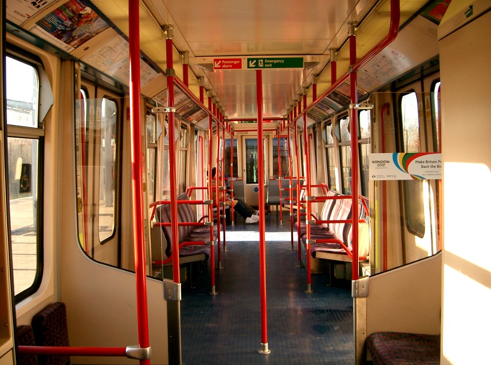 Inside-DLR-B92-CIMG2189 (36488104371)