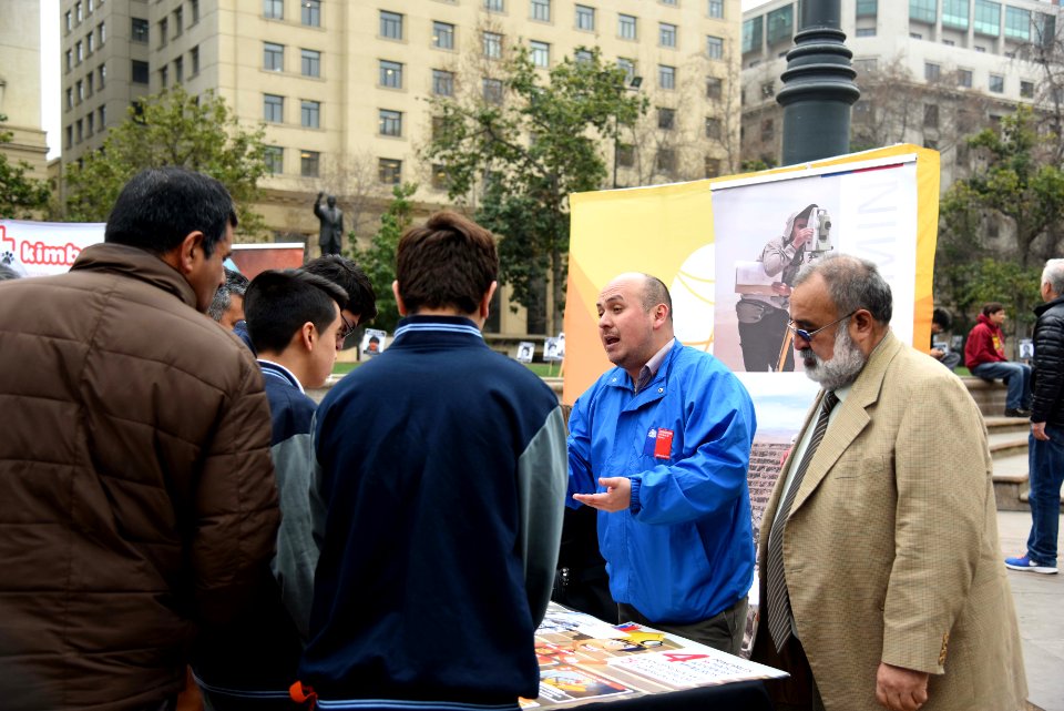 INTERVENCIÓN URBANA DE MINERÍA EN LA PLAZA DE LA CONSTITUCIÓN (30585421258)