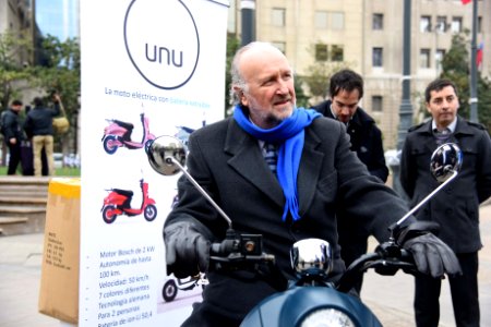 INTERVENCIÓN URBANA DE MINERÍA EN LA PLAZA DE LA CONSTITUCIÓN (30585415968)