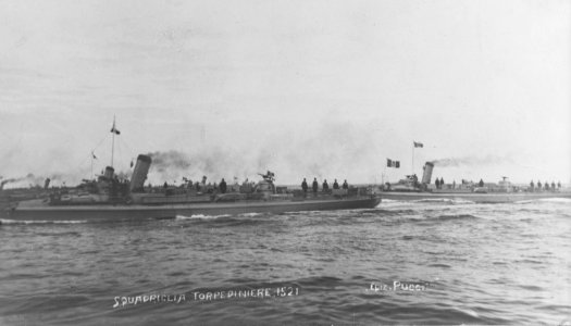 Italian 56-S class torpedo boats at sea during a naval review around the turn of the century. Some 93 vessels of this class were built for the Italian Navy, launched between 1886 and 1895. (50320285141)