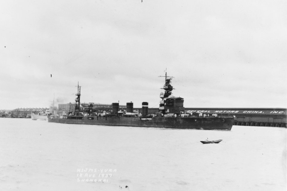 Japanese Light Cruiser Yubari at Shanghai, China, during hostilities between Japan and China 18 August 1937 . (50985170128)