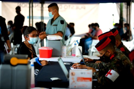 Jornada de vacunación vehicular en Plaza de la Constitución 20210911 (51457512716)