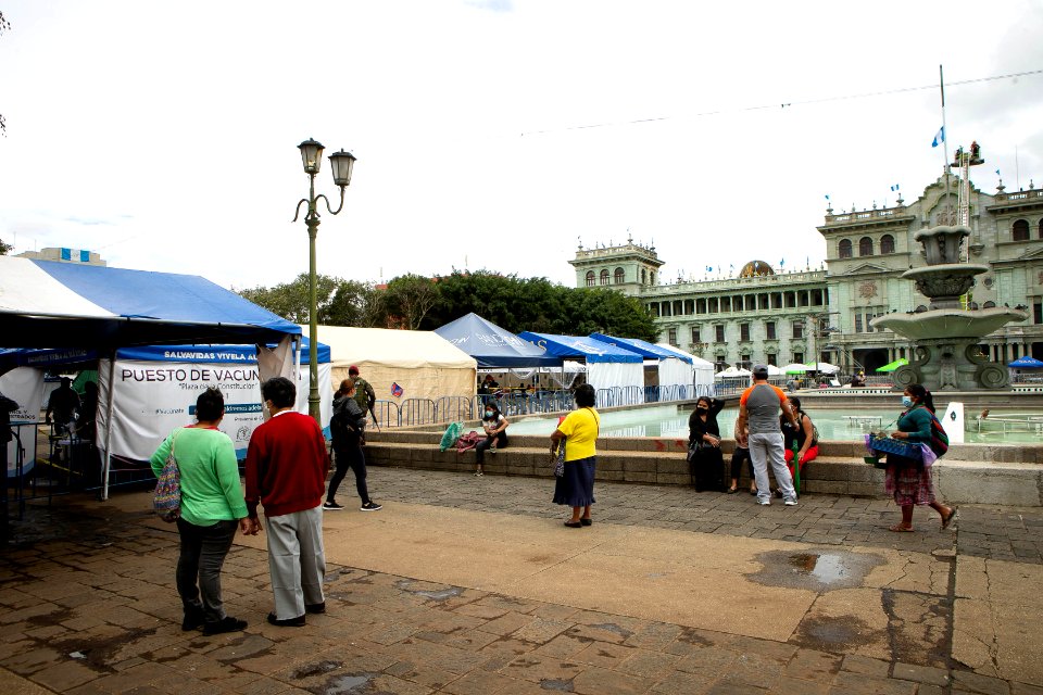 Jornada de vacunación vehicular en Plaza de la Constitución 20210911 (51458246704)