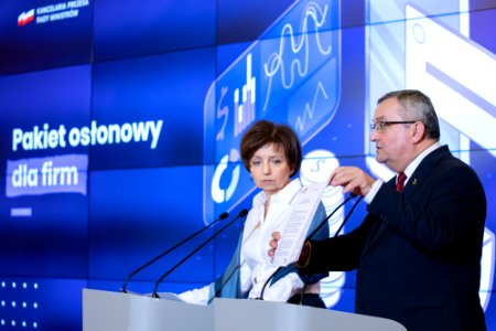 Konferencja prasowa (49645293837)