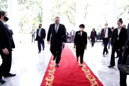 Kunjungan Menteri Luar Negeri AS Mike Pompeo ke Indonesia (50546576987)