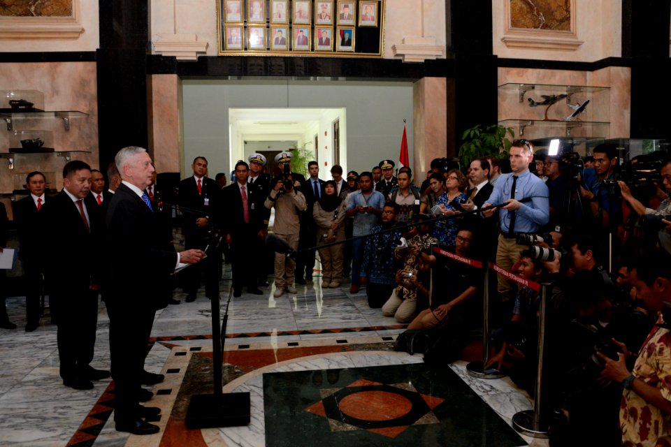 Kunjungan Menteri Pertahanan AS James N. Mattis ke Indonesia (28090542249)