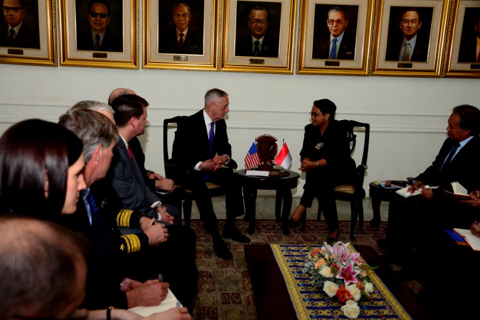 Kunjungan Menteri Pertahanan AS James N. Mattis ke Indonesia (39838056162)