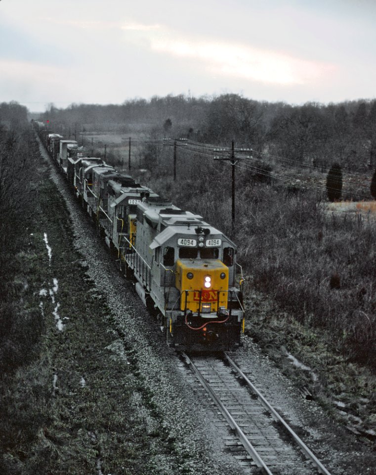 L&N 4094 GP38-2 in February 1980 (33885514575)