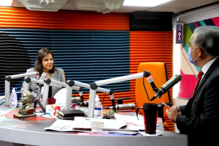 La Ministra de Gobierno, María Paula Romo, durante la entrevista en Radio Democracia. 29.10.2020 (50543875743)