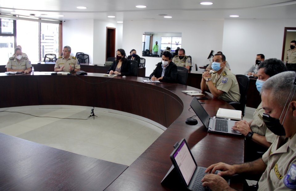La ministra de Gobierno, María Paula Romo, en videoconferencia con el Mando Policial, se realizó la presentación de los nuevos comandantes de la Policía, de las zonas y subzonas del país. 13.10.2020 (50471831296)