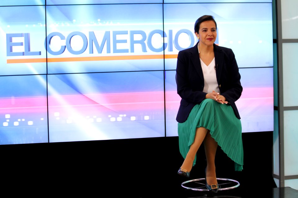 La Ministra de Gobierno, María Paula Romo, durante la entrevista en TVC Televicentro. Programa El Comercio Tv, Quito, 27.10.2020 (50538980567)