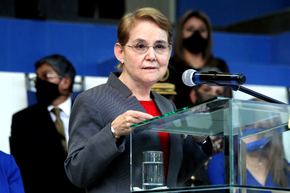 La ministra de Gobierno, Alexandra Vela junto a la Cmdt. Gral. Tannya Varela, participaron de la ceremonia de reconocimiento institucional a 27 servidores policiales. 19.08.2021 (51389626147)