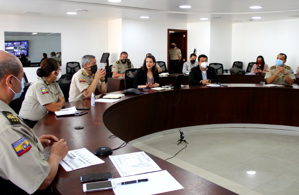 La ministra de Gobierno, María Paula Romo, en videoconferencia con el Mando Policial, se realizó la presentación de los nuevos comandantes de la Policía, de las zonas y subzonas del país. 13.10.2020 (50471961507)