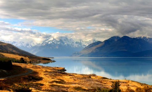 Lake Pukaki and Mt Cook. NZ (49779072228)