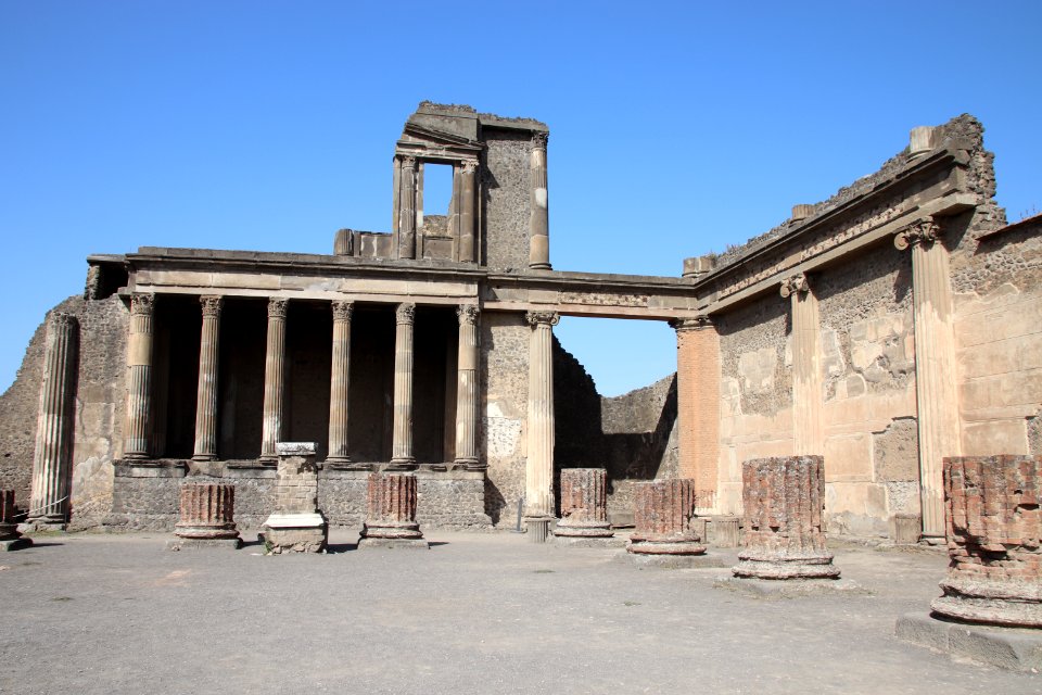 Pompeii Ruins (48440539286)