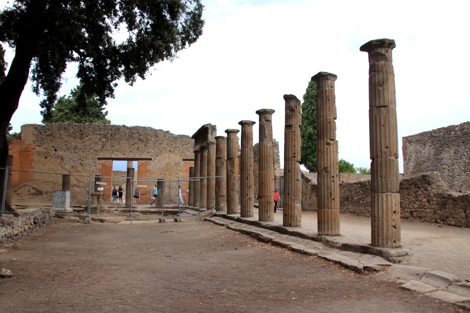 Pompeii Ruins (48442322007)