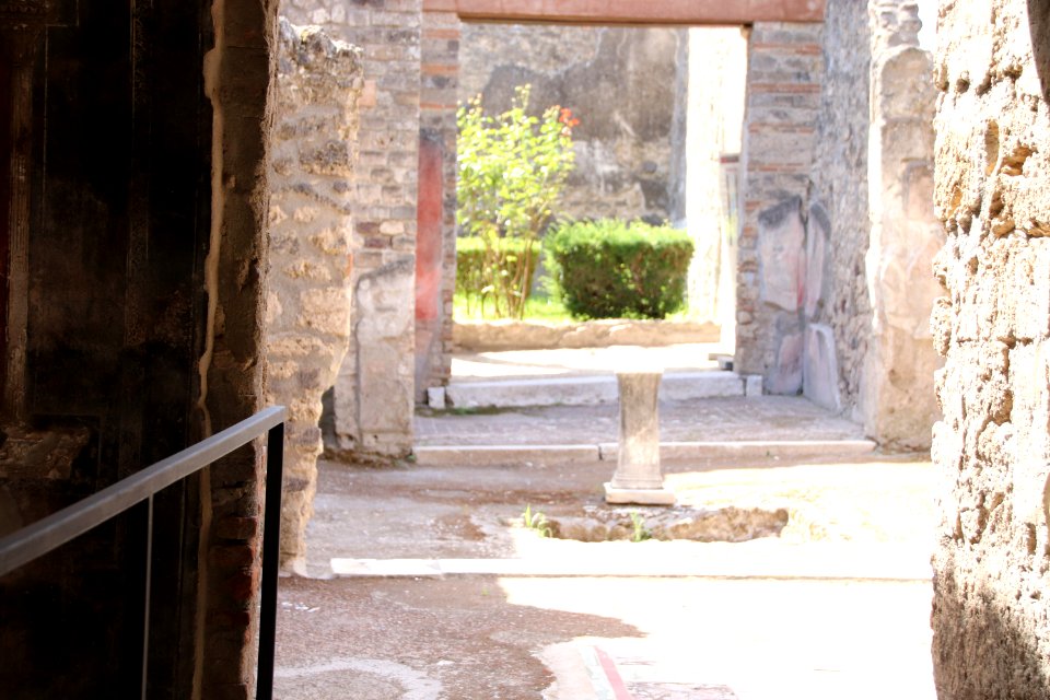 Pompeii Ruins (48443554362)