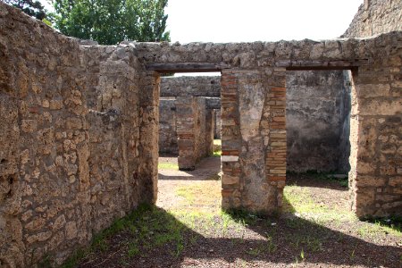 Pompeii Ruins (48443494692)