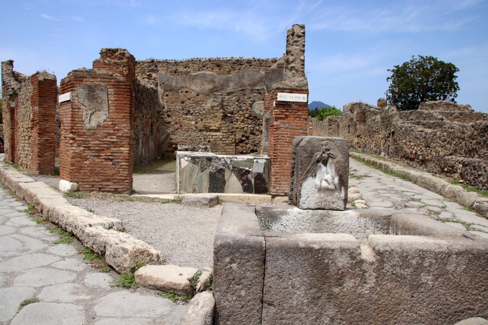 Pompeii Ruins (48443605686)