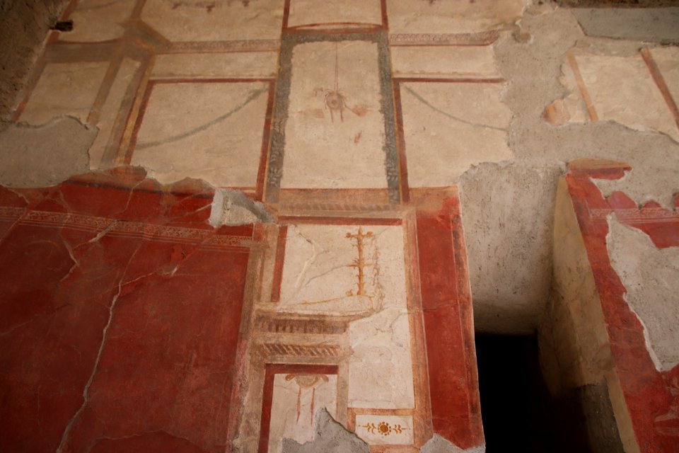 Pompeii Ruins Fresco (48443560546)