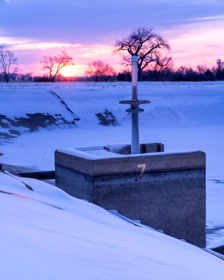 Pond sunrise at Gavins Point NFH (50935963957)