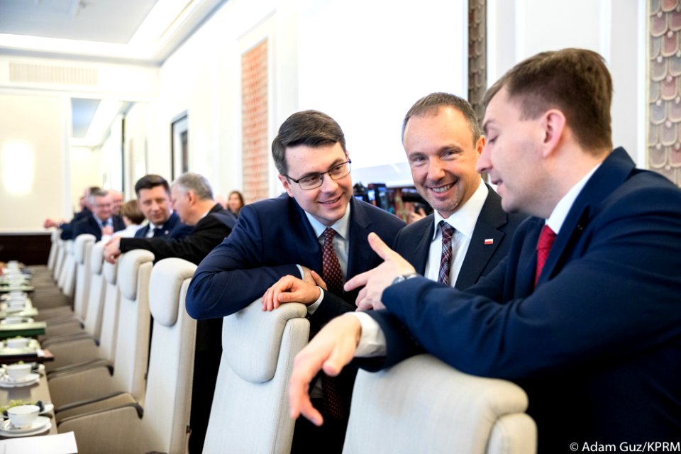 Posiedzenie Rady Ministrów (48979513616)