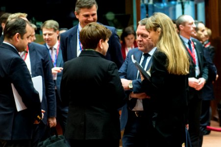Premier Beata Szydło na szczycie Rady Europejskiej (24993325082)
