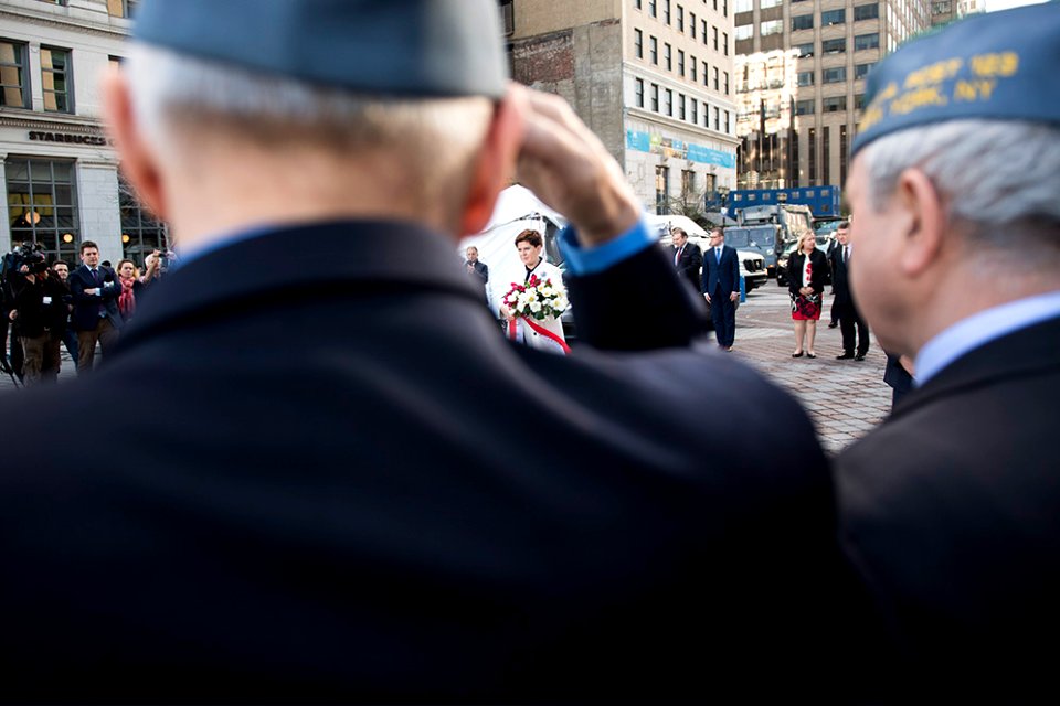 Premier Beata Szydło oddała hołd ofiarom zbrodni katyńskiej USA (2)