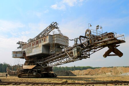 Absetzer resurrection quarry mining excavator photo