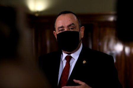 Presidente recibe donación de congeladores para trasladar vacunas contra el COVID-19, 20210531 ORD 2273 (51216619398)