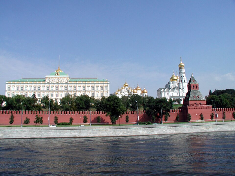 Red square wall russia