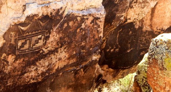 Puerco Pueblo Petroglyphs (38570113831)