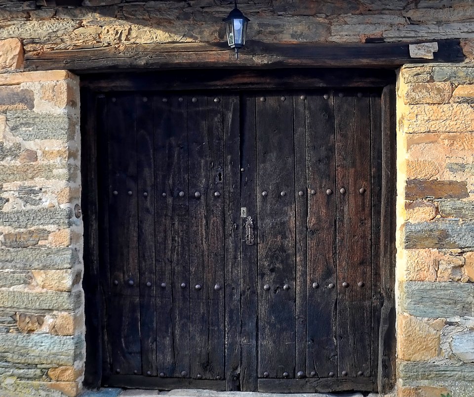 Puerta Maragata (17514666071)