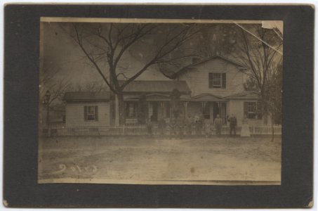 Red Cloth Horseshoe Photo Album (51358722672)
