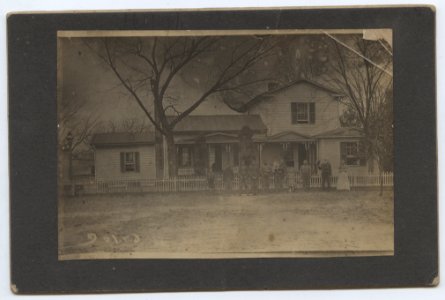 Red Cloth Horseshoe Photo Album (51358723242)