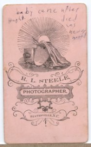 Red Cloth Horseshoe Photo Album (51359472471)