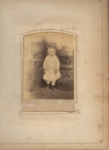 Red Cloth Horseshoe Photo Album (51360476870)