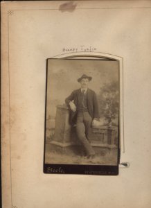 Red Cloth Horseshoe Photo Album (51360484005)