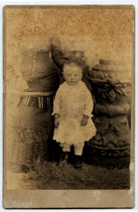 Red Cloth Horseshoe Photo Album (51360491980)