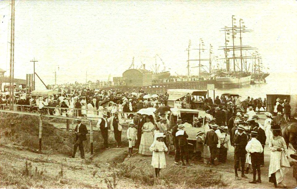 Regatta Day, Wallaroo, South Australia - 28 December 1907 (18484702368)