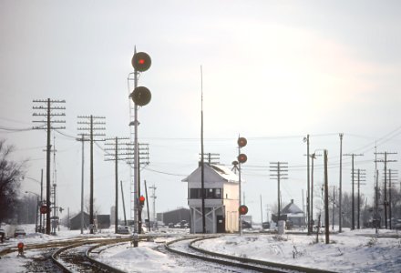 Roger Puta spent part of of a day at Mendota, IL in January 1979 -- 7 Photographs (34525869445)