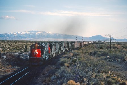 Roger Puta shot an SP eastbound at intermediate semaphores at MP 1452 between the sidings of Robsart and Ancho, about 12 miles north of Carrizozo, NM in April 1983 -- 10 Photos (33059556485)