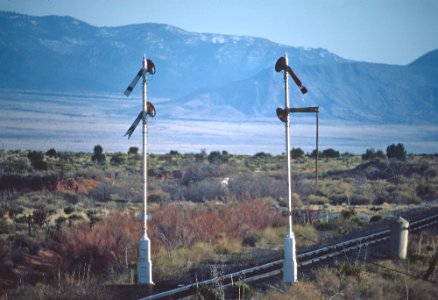 Roger Puta shot an SP eastbound at intermediate semaphores at MP 1452 between the sidings of Robsart and Ancho, about 12 miles north of Carrizozo, NM in April 1983 -- 10 Photos (32244060713)