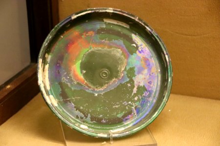 Roman Glass from Pompeii (48451630417)