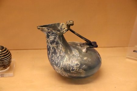 Roman Glass from Pompeii (48451659762)