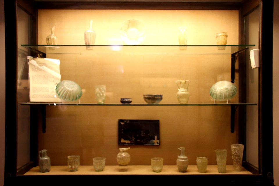 Roman Glass from Pompeii (48451430381)