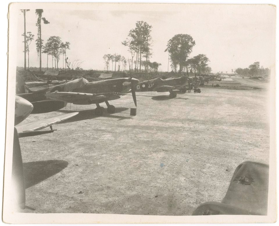 Row of RAAF Spitfire aircraft, c1945 (27319035911)