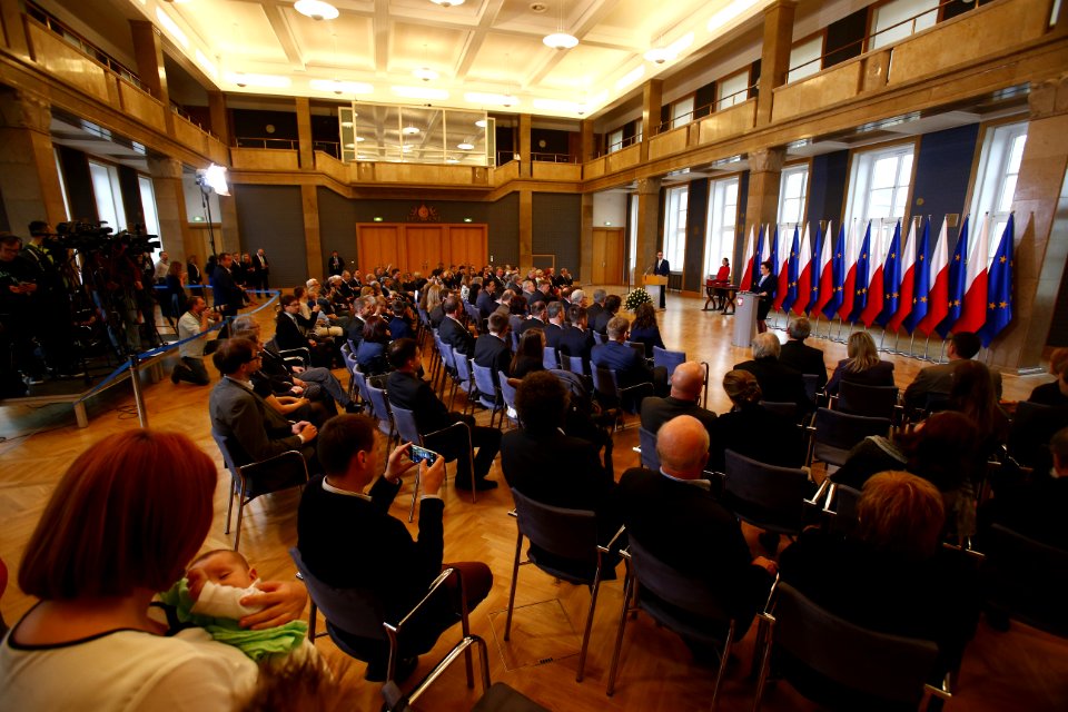 Rozdanie nagród Prezesa Rady Ministów naukowcom (22613300010)