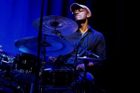 Rudresh Mahanthappa 'Bird Calls' Tivoli Vredenburg 5 november 2016 - Rudy Royston (25296158709)
