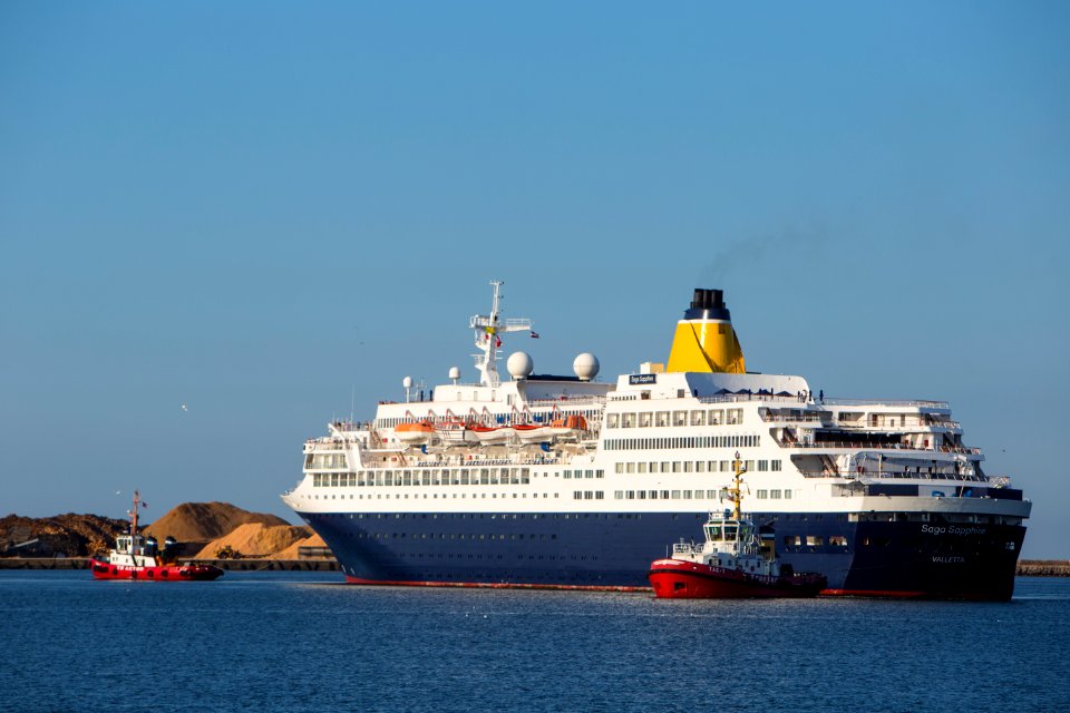 Saga Sapphire (44086520691)